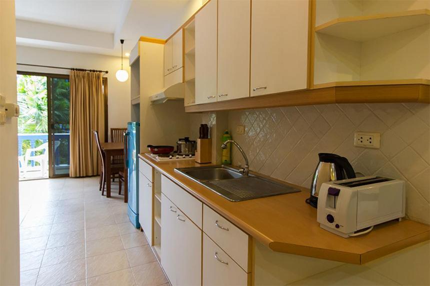 The Club Residence Kamala Beach Room photo
